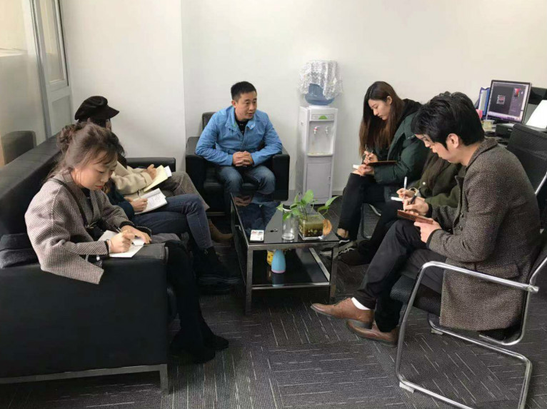 會(huì)議總結(jié)_meitu_6.jpg 會(huì)議總結(jié)_meitu_6.jpg