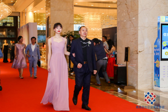 女企8_meitu_17.jpg 女企8_meitu_17.jpg